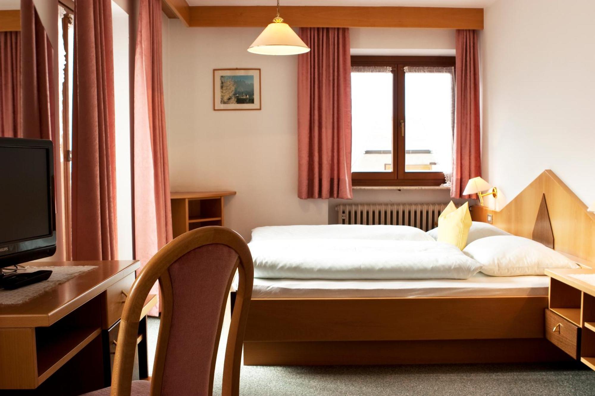 Garni Renzler Bed and Breakfast Rasun di Sopra Εξωτερικό φωτογραφία