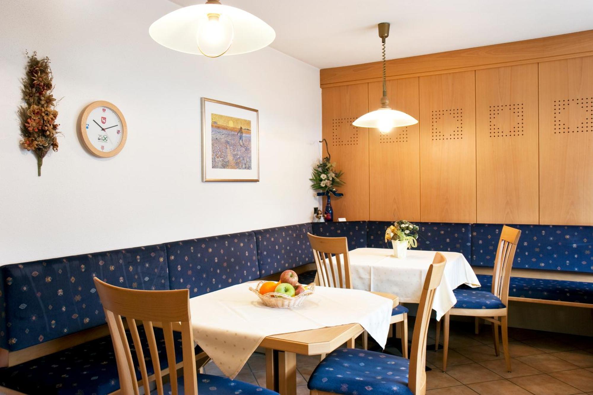 Garni Renzler Bed and Breakfast Rasun di Sopra Εξωτερικό φωτογραφία