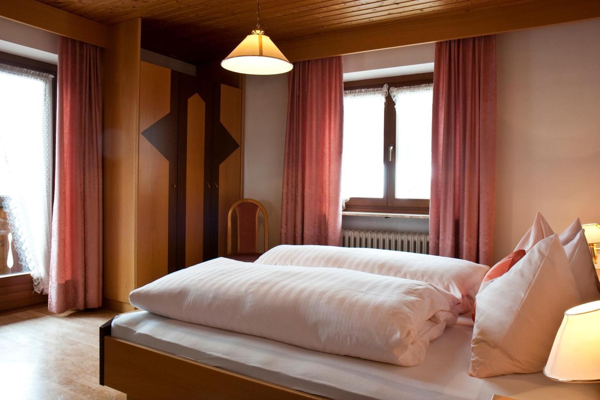 Garni Renzler Bed and Breakfast Rasun di Sopra Εξωτερικό φωτογραφία